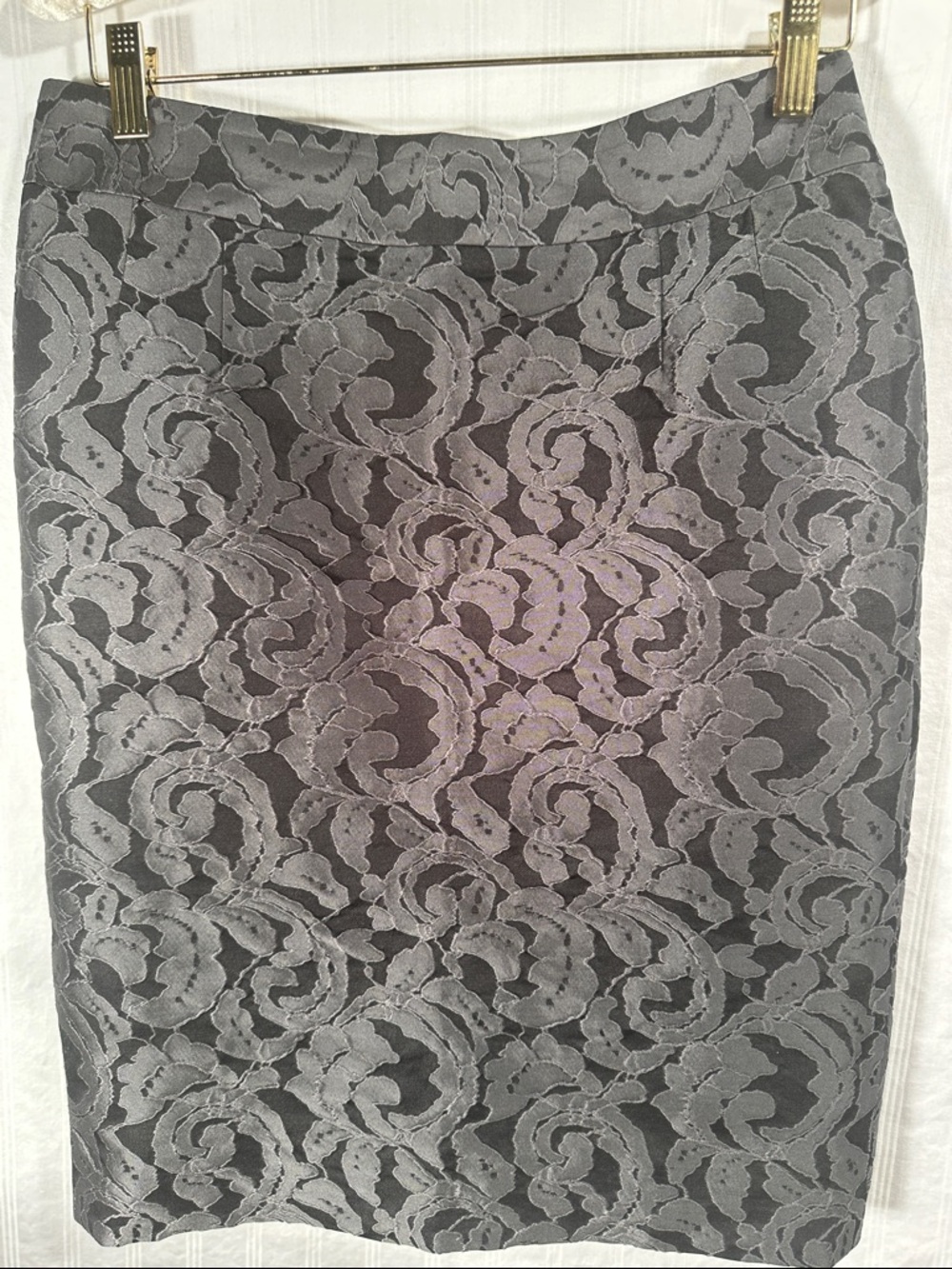 Banana Republic Gray Jacquard Scroll Pencil Skirt